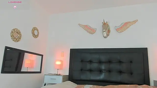 Seraphyne666 online show from October 25, 12:35 pm