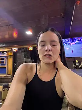 Mia jhoonson online show from February 4, 2:14 am