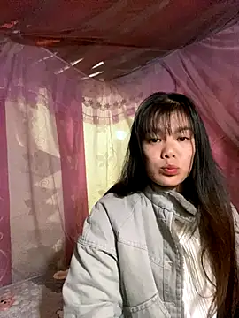 PhanHaa online show from December 21, 12:20 pm