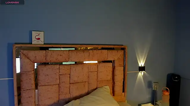 LICKY LOV online show from November 4, 3:11 am