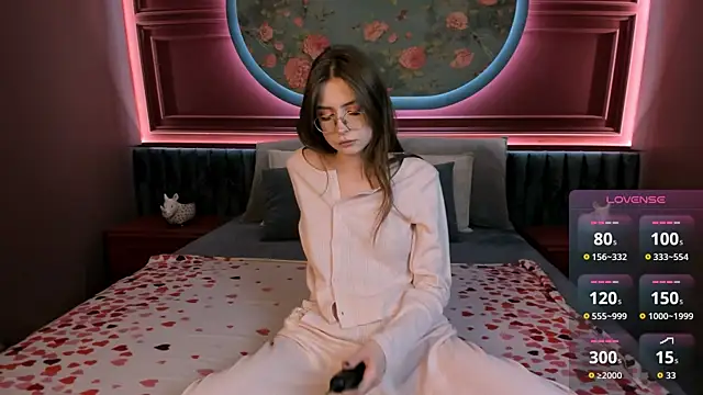 Grace blush online show from October 11, 8:30 am