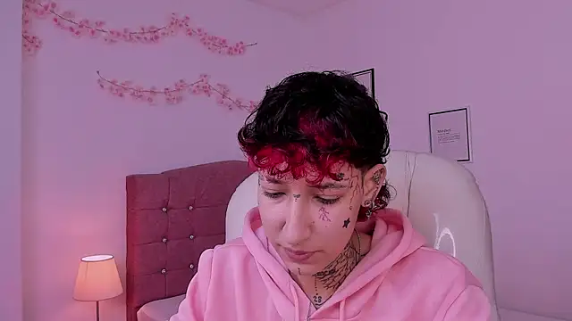 Luci Rose online show from March 3, 3:51 pm