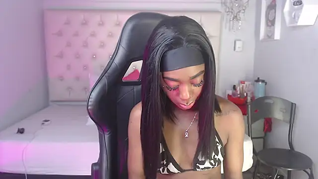 candyy ebony online show from January 7, 3:21 am