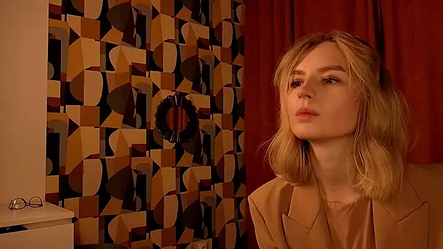 Sunshine Angell online show from January 14, 9:53 pm