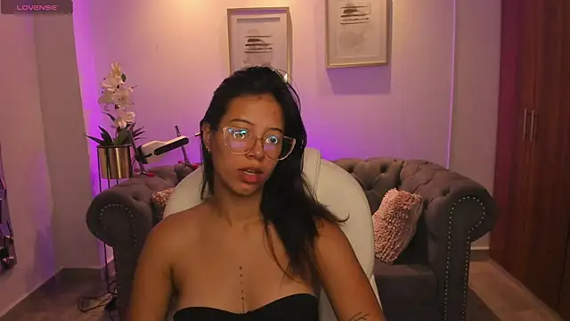 raven stonee online show from October 5, 3:33 am