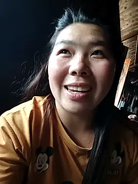 quynhkoolbae online show from April 4, 7:07 am