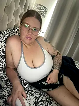 MysteriousMylaX online show from September 16, 2:36 pm