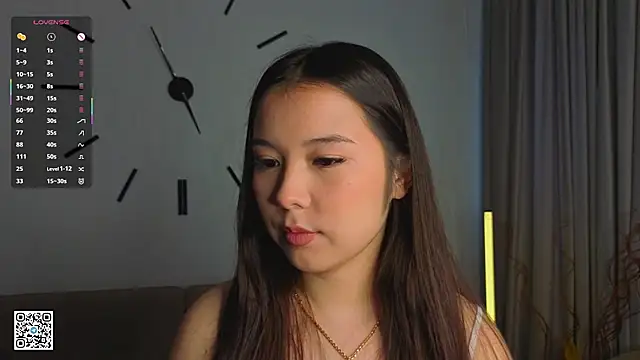 AlberthaEscue online show from September 15, 4:32 am