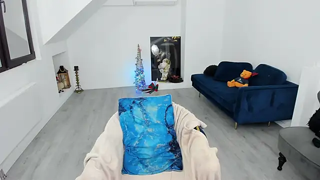 Ranya Evy online show from January 8, 5:50 pm