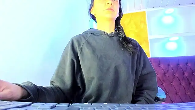 alison moon7 online show from November 10, 12:00 pm