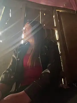 phungtiti online show from December 19, 8:17 am