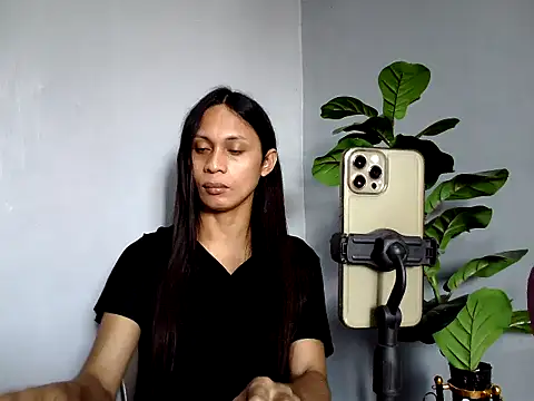 missruffa online show from September 23, 5:05 am