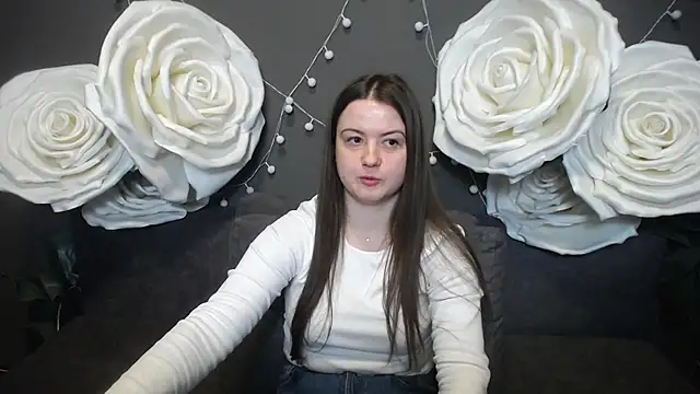 MavkaCute online show from November 30, 7:40 pm