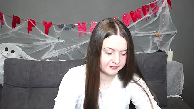 MavkaCute online show from October 16, 6:32 pm