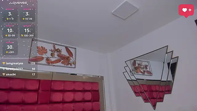 SaraWagner  online show from March 14, 12:44 am