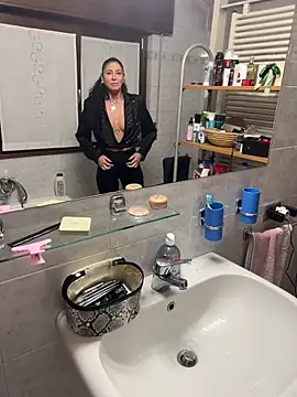 eddivad6974 online show from November 15, 10:22 pm