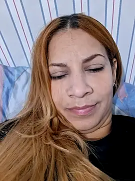 saraferrer151 online show from January 6, 6:50 am