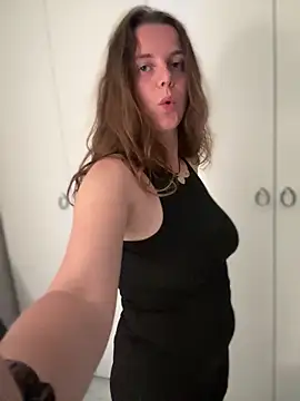 TenderLaGlamor online show from September 29, 5:29 pm