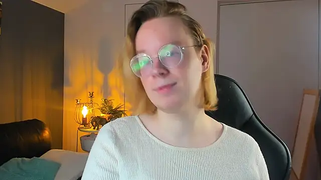 Amanda Butlerr online show from October 18, 10:07 am