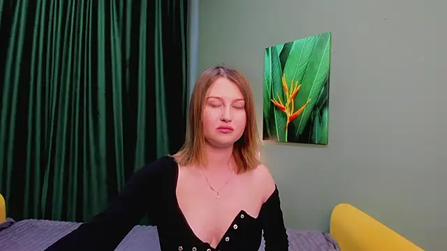 EllenLamb online show from February 28, 8:58 am