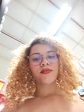 SirenRouge 69 online show from October 3, 8:58 pm