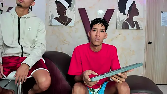 BEAUTY BOYS1 online show from April 11, 1:26 pm