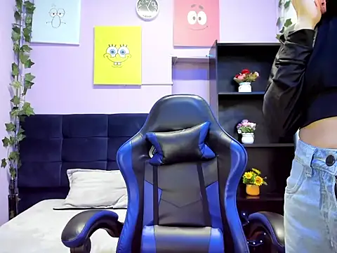 Tammy Thompson  online show from September 26, 2:25 pm