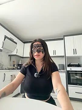 0gece0 online show from April 13, 9:10 am