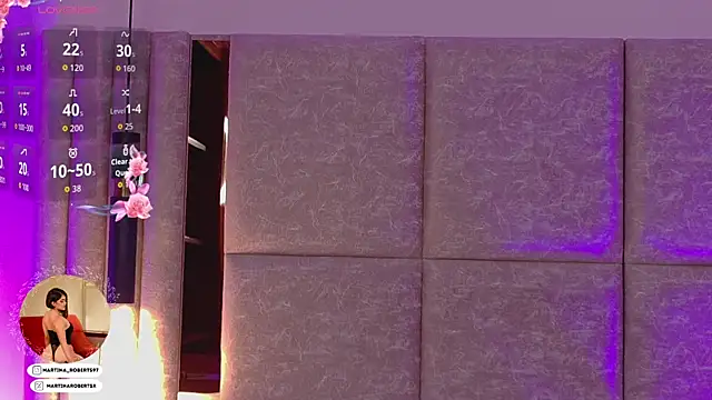 Martina-Roberts- online show from September 11, 3:51 am