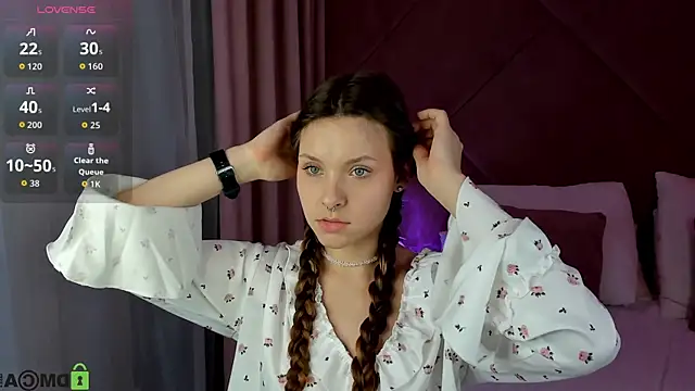 Hina Smith online show from October 16, 11:57 am