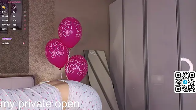 Brittney Shaw online show from November 18, 3:13 pm