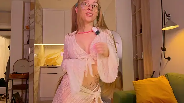 BritaKiss online show from February 28, 2:44 am