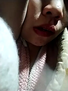 venu00 online show from January 9, 3:05 pm