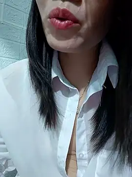 Singlemom69x online show from November 16, 2:35 am