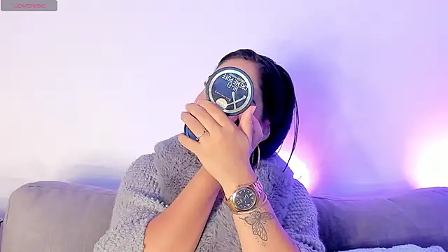 AnaLevii online show from January 15, 9:48 am