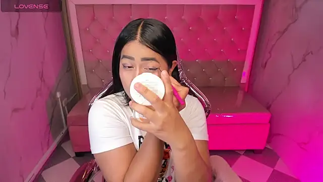 Victoria b  online show from October 18, 8:32 pm