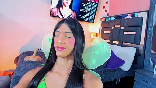 REINA ADAHARA online show from October 20, 10:51 am