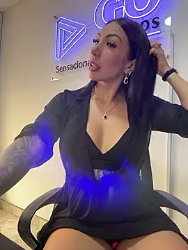 Sarahlove 90 online show from January 15, 6:03 pm