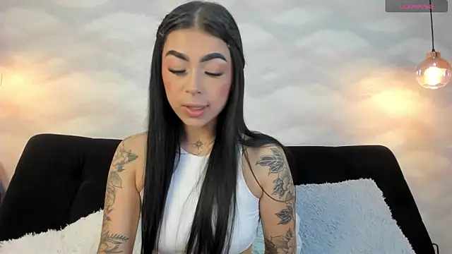 skailyn angels online show from September 27, 5:25 am