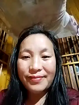 miss-su online show from April 2, 1:52 pm