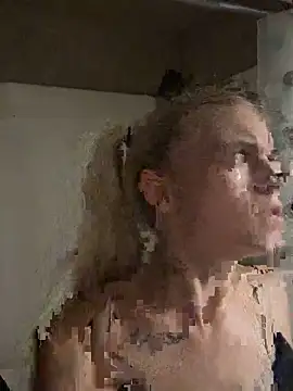 ittybittymeryssa online show from October 11, 9:03 am