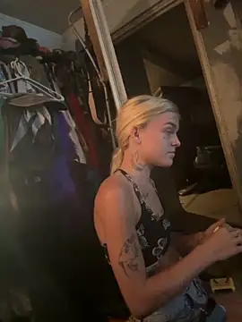 ittybittymeryssa online show from September 21, 11:03 pm