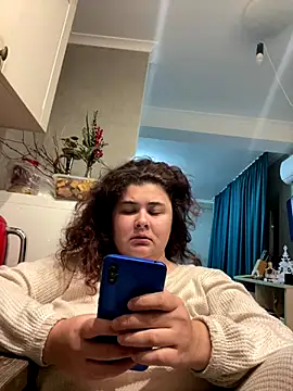 AliceCurlyX online show from December 4, 4:19 pm