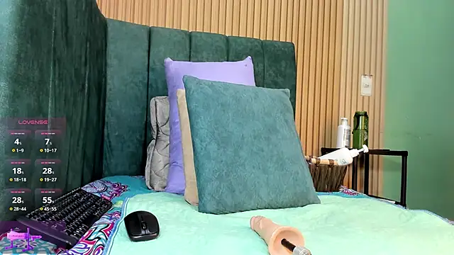 EvelynFoxx- online show from September 19, 6:51 pm