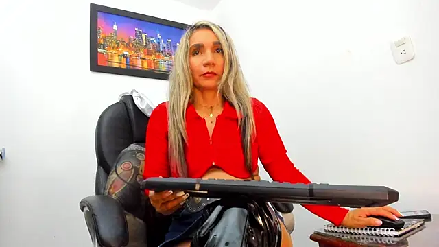 Ms lunaRose online show from September 15, 3:15 am