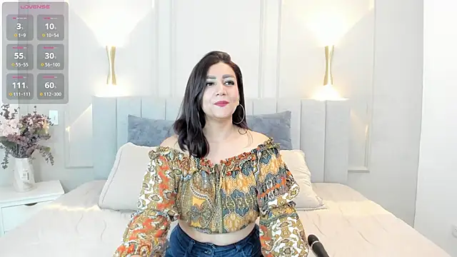 victoria bourne online show from December 1, 7:16 pm