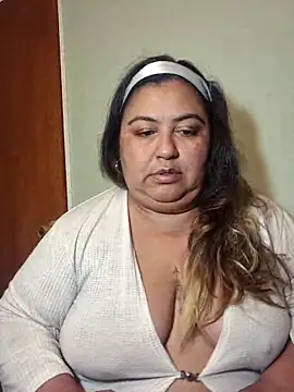 curvy diva  online show from March 31, 10:48 am