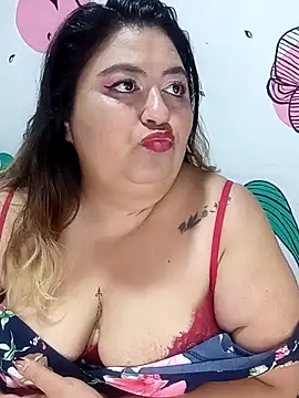 curvy diva  online show from October 3, 2:00 pm