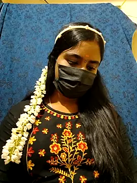 mini-queen online show from December 20, 3:38 pm