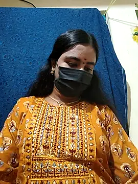 mini-queen online show from April 14, 12:49 pm